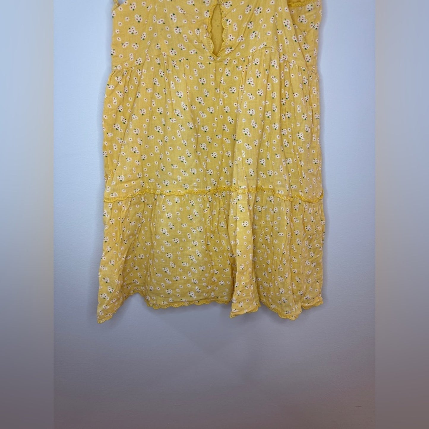 Pre-Owned LG Aeropostale Yellow Floral Dress