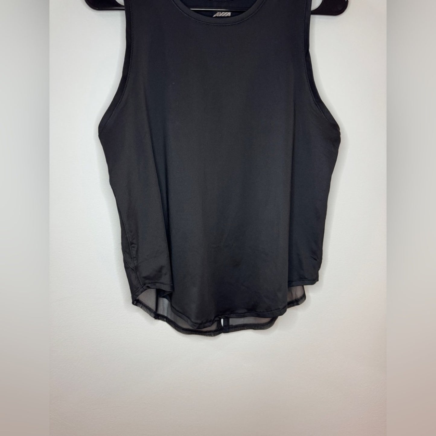 Pre-Owned SM Avia Black Athletic Mesh Tank Top