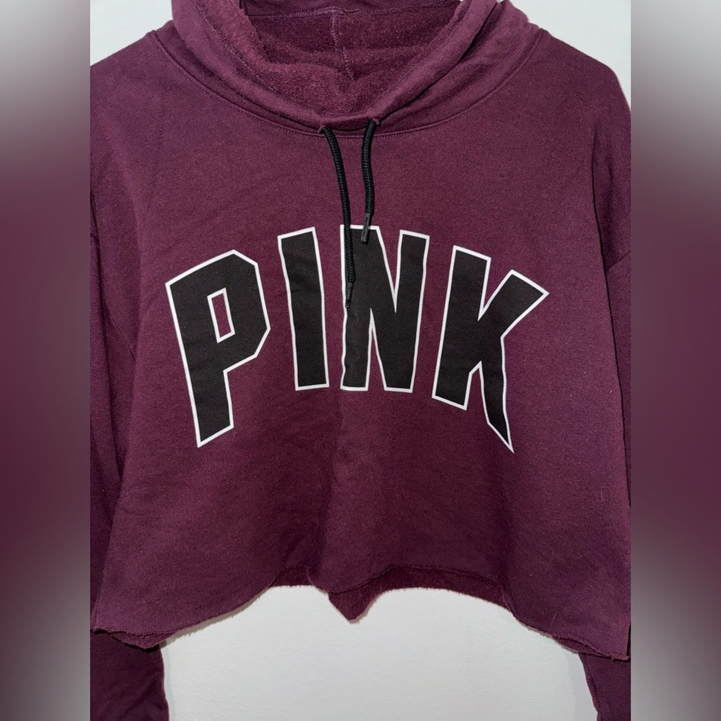 Pre-Owned MD PINK Victoria’s Secret Maroon Logo Cropped Sweat Shirt