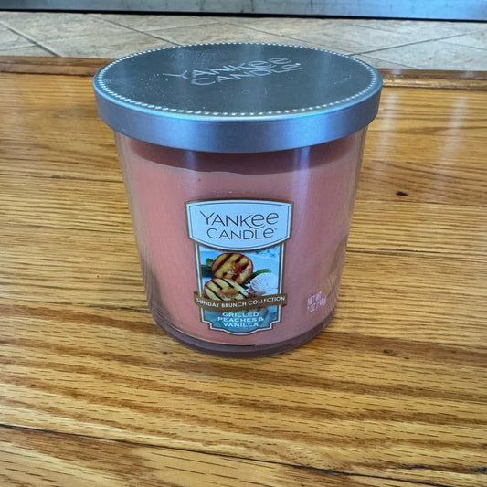 Yankee Candle Grilled Peaches & Vanilla 7oz Jar Candle