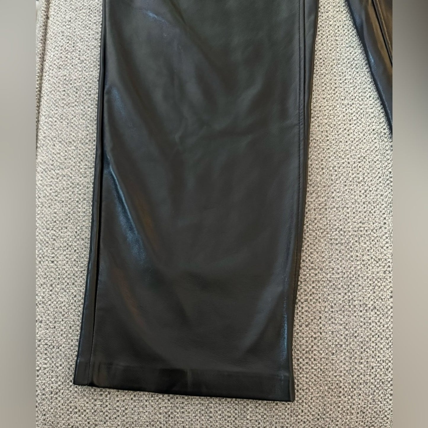 Pre-Owned Size 8 Joie Black Pleather Pants