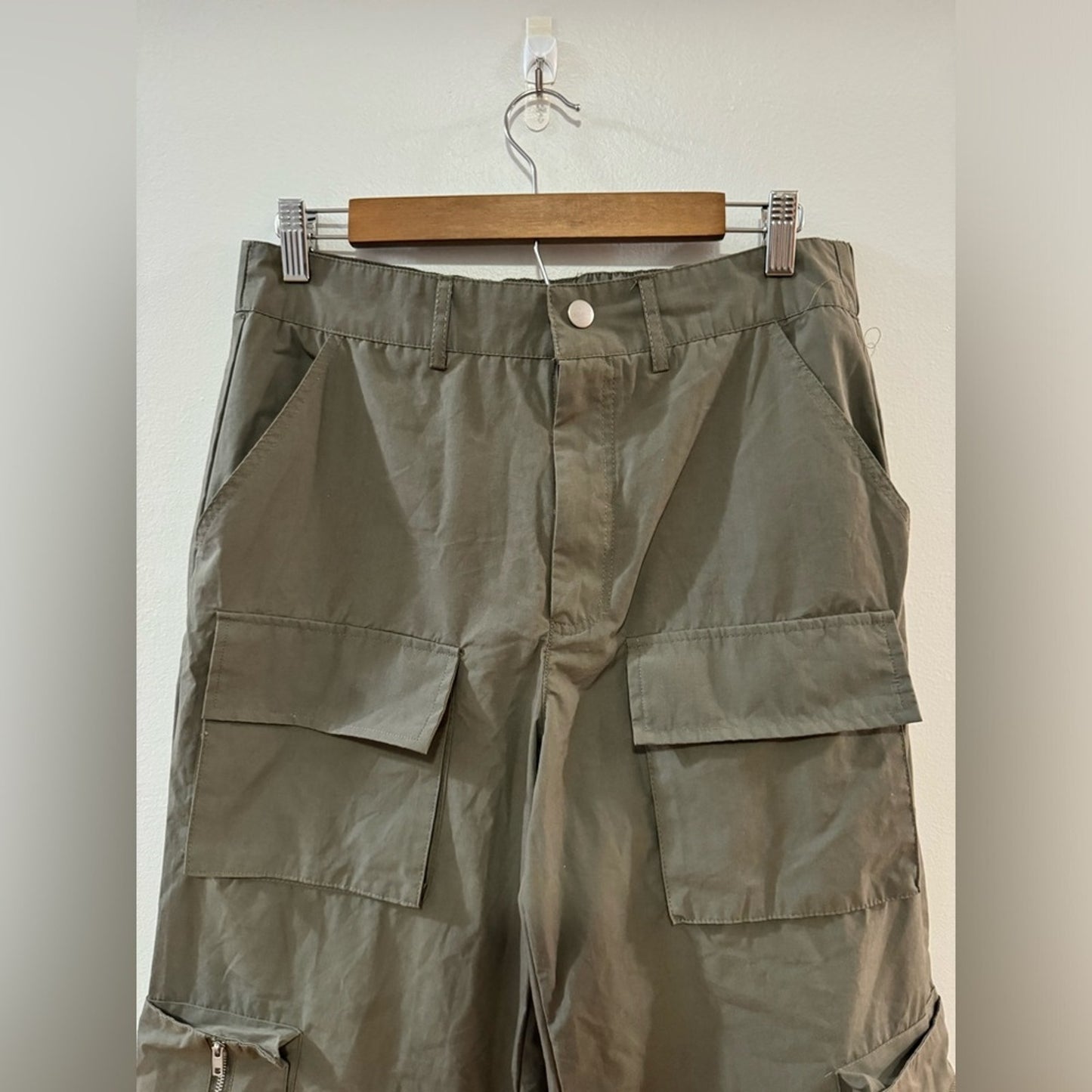 Pre-Owned MD Orange Kiss Zipper Cargo Pants