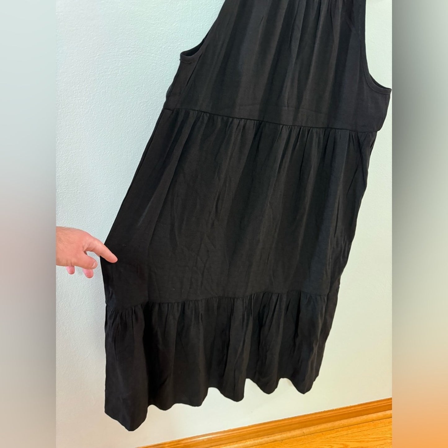 Pre-Owned LG Unbranded Black Halter Long Dress