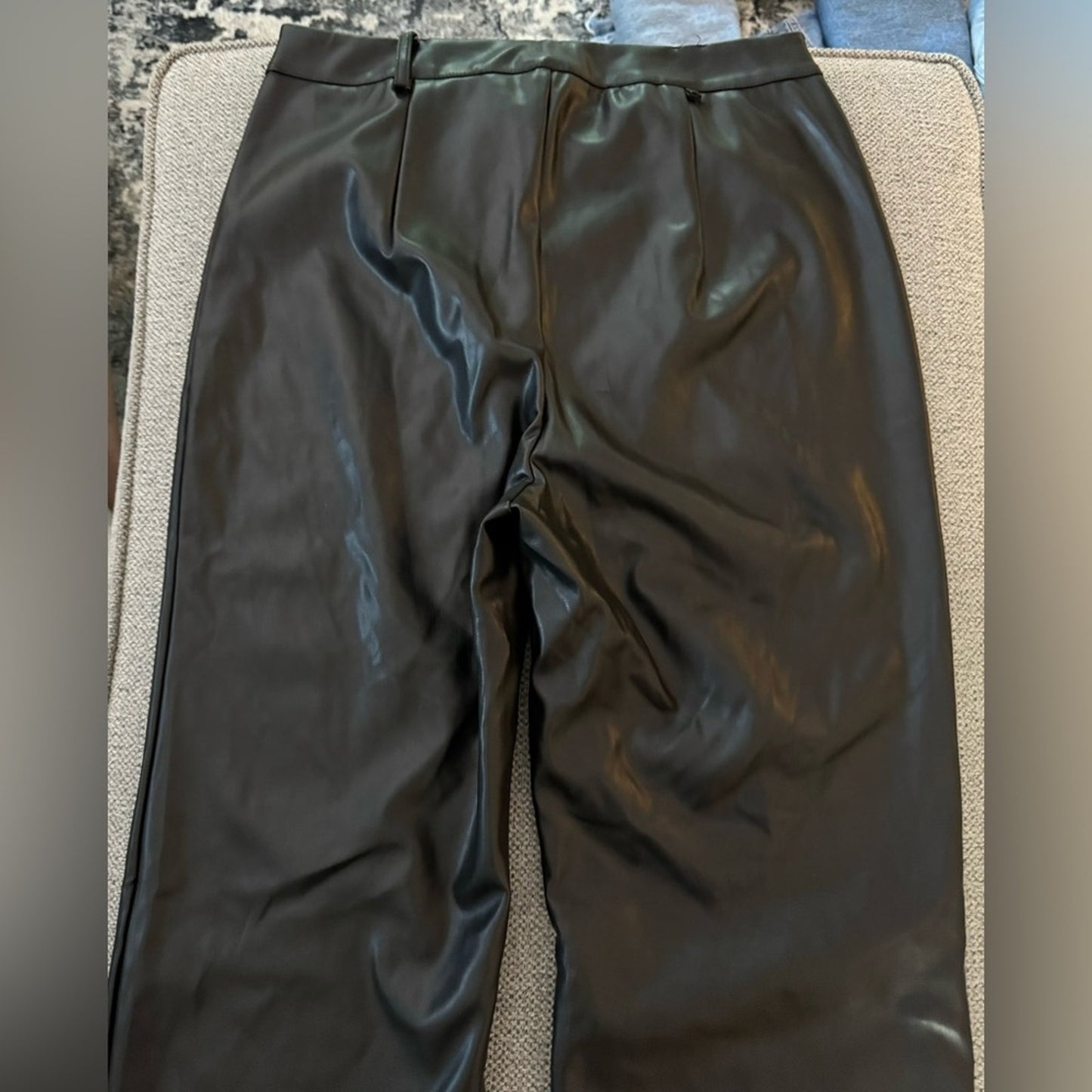 Pre-Owned Size 10 Missguided Black Pleather Pants