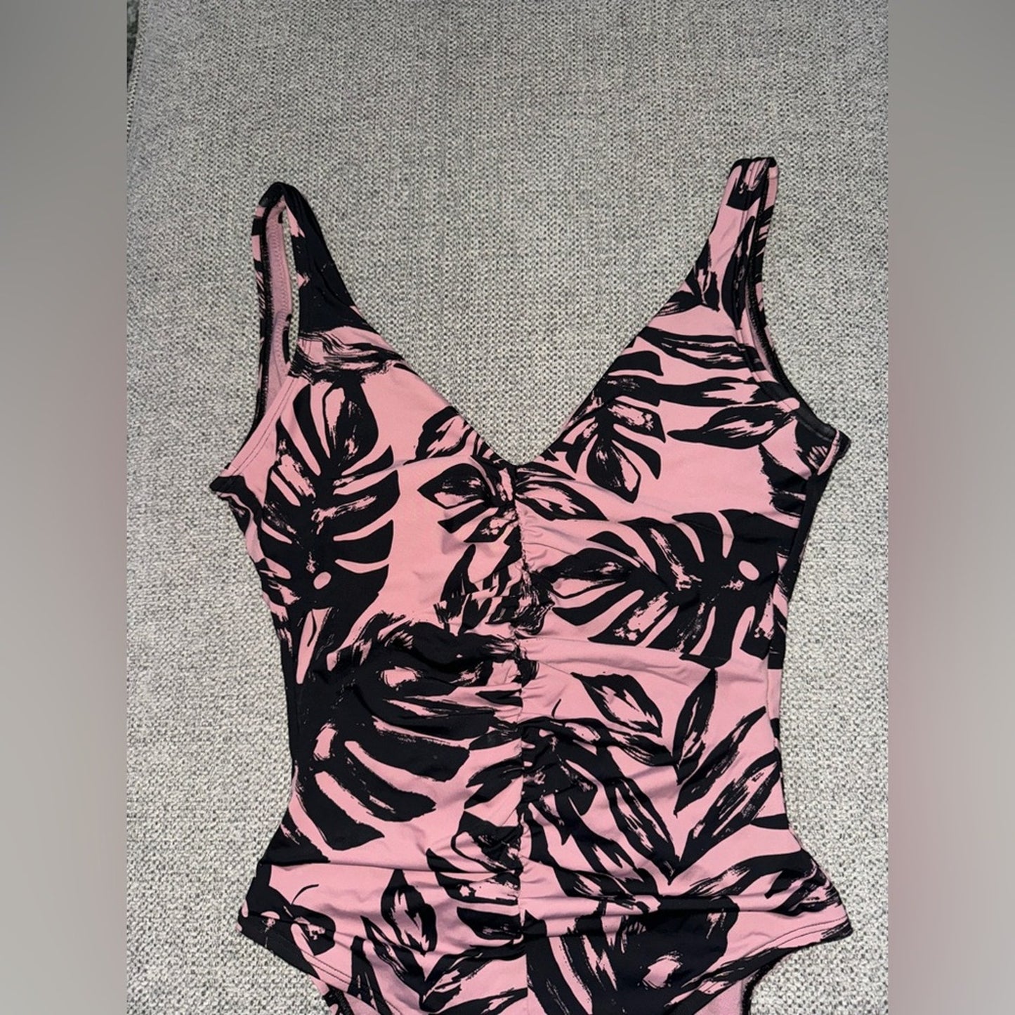 NWT MD Skye Pink and Black Palm Print One Piece Swimsuit