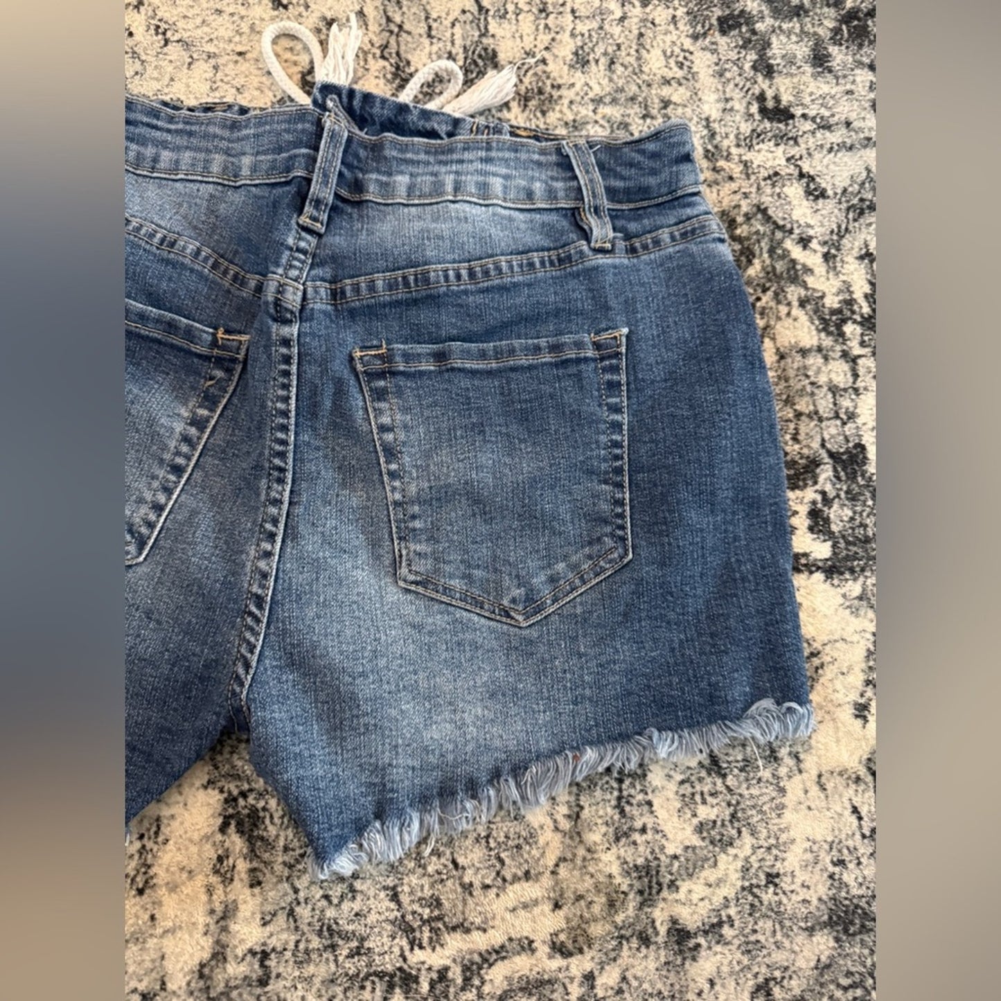 Pre-Owned Size 9 Fashion Nova Blue Distressed Tie Up Jean Shorts