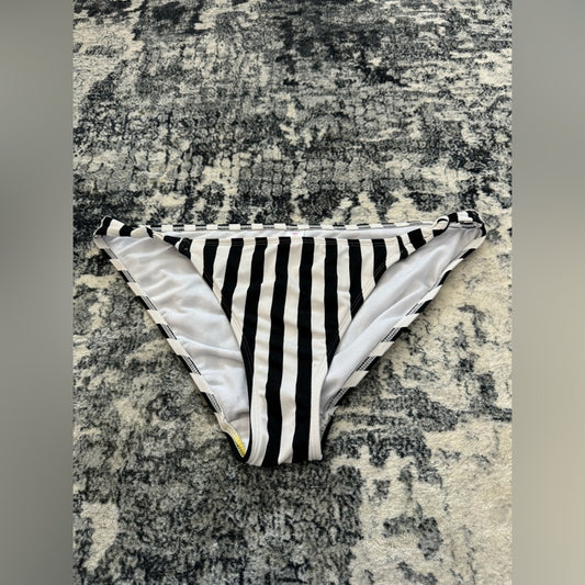 Pre-Owned LG No Boundaries Black and White Striped Bikini Bottom