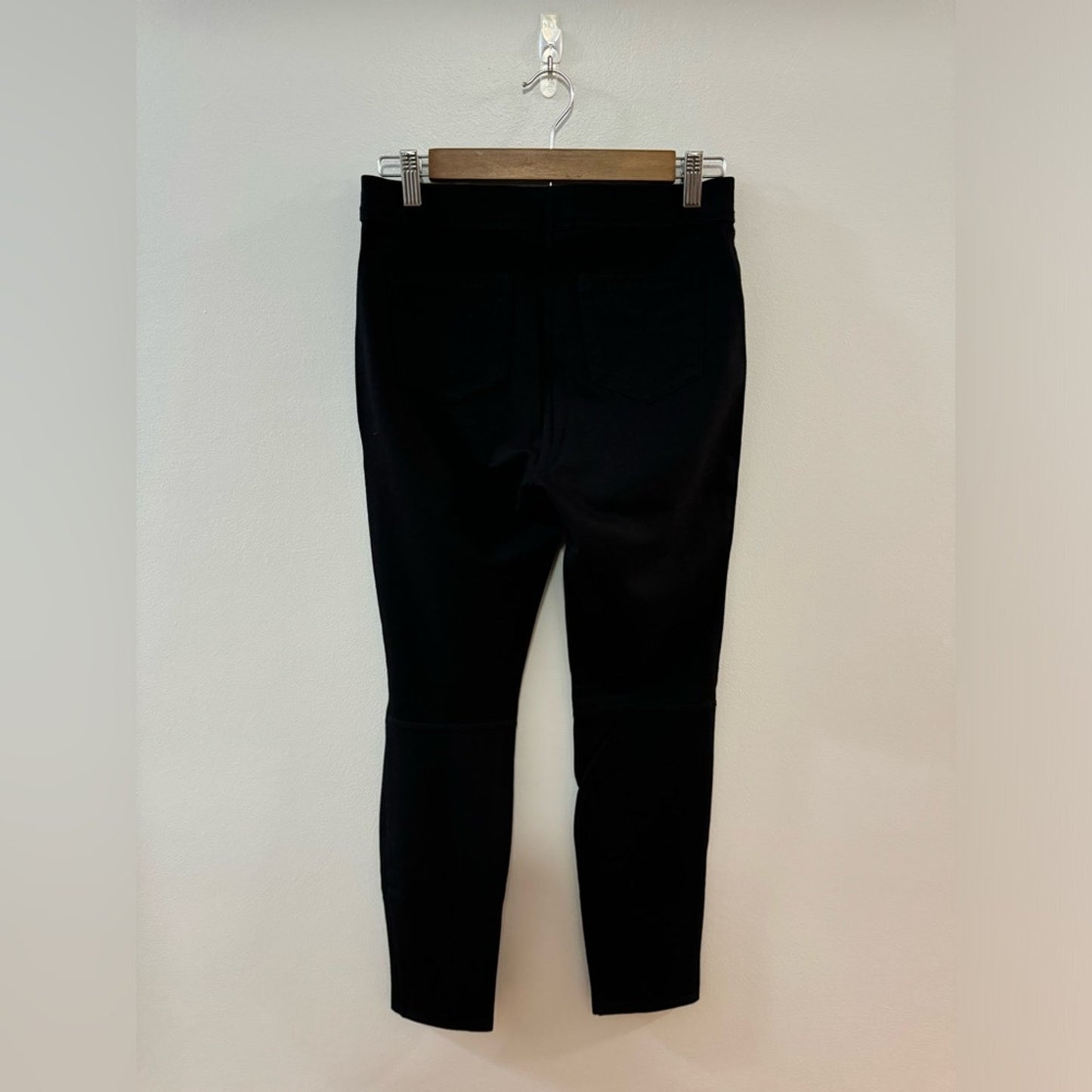 Pre-Owned MD Max Studio Black Pants