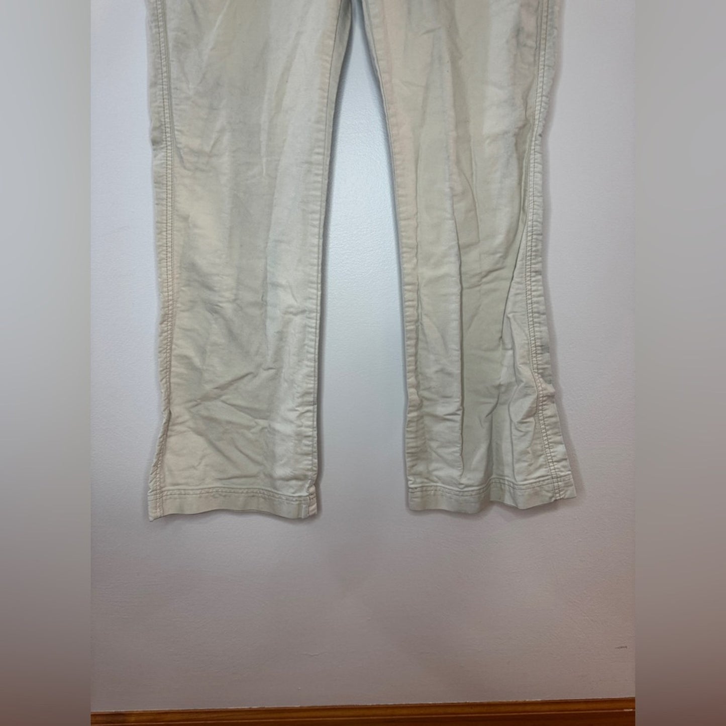 Pre-Owned Size 9/10 Regular Aeropostale Cream Bootcut Pants