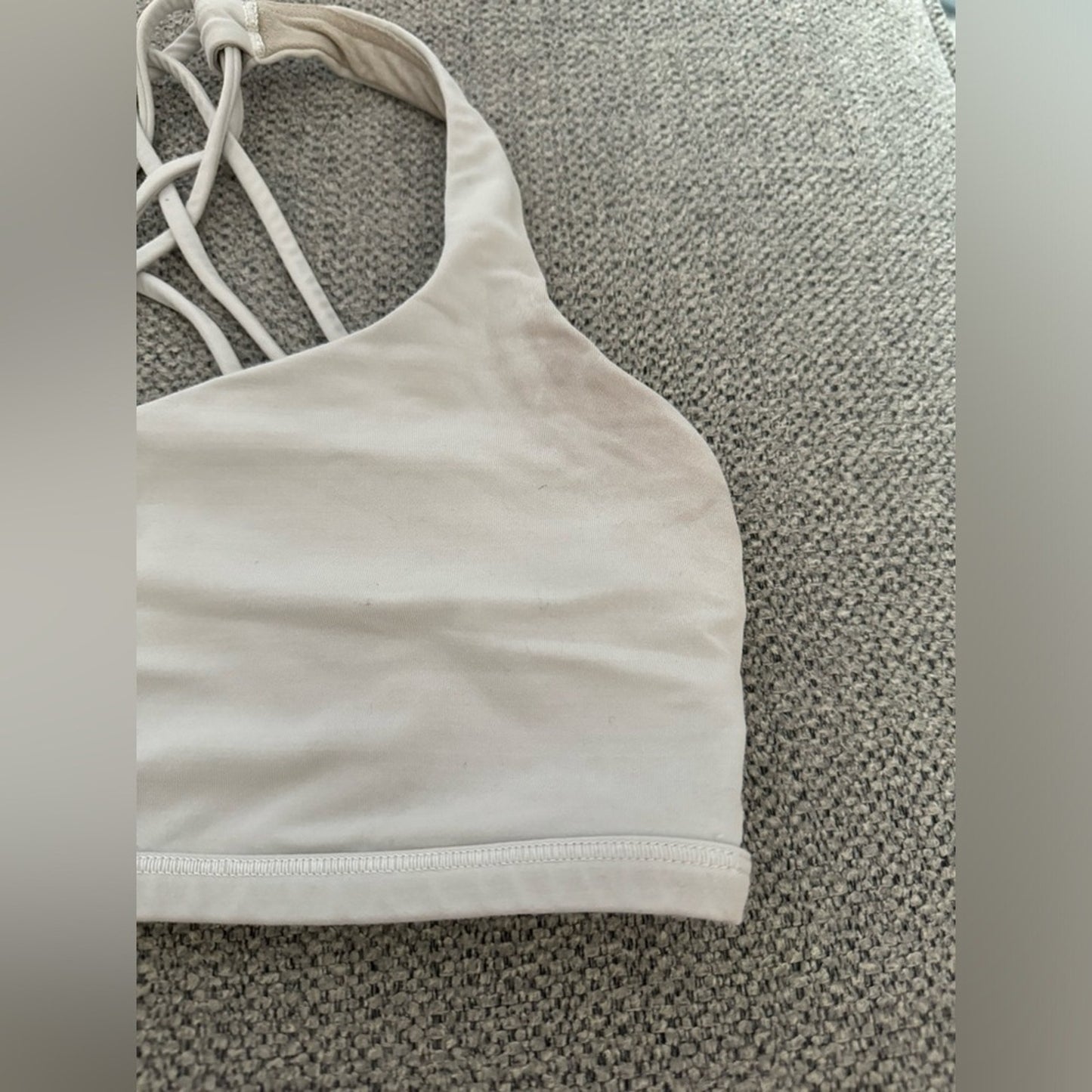 Pre-Owned Size 8 Lululemon Free to be bra white