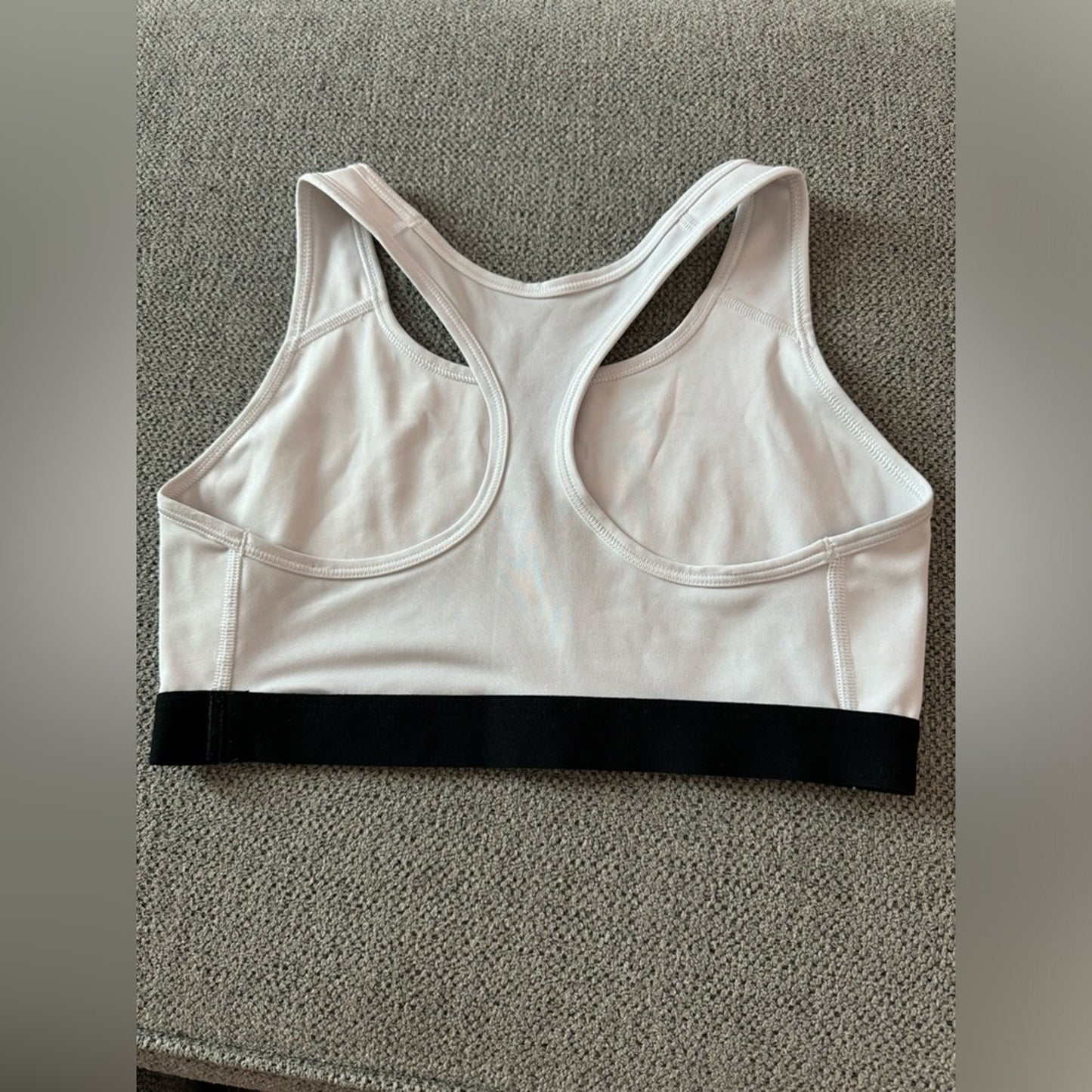 Pre-Owned MD Nike Dri-Fit White/Black Sports Bra