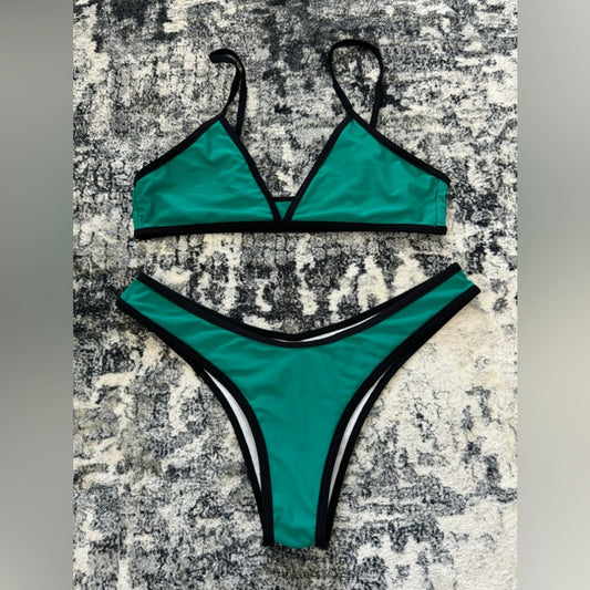 Pre-Owned LG SHEIN Green and Black Bikini Top and Bottom Set