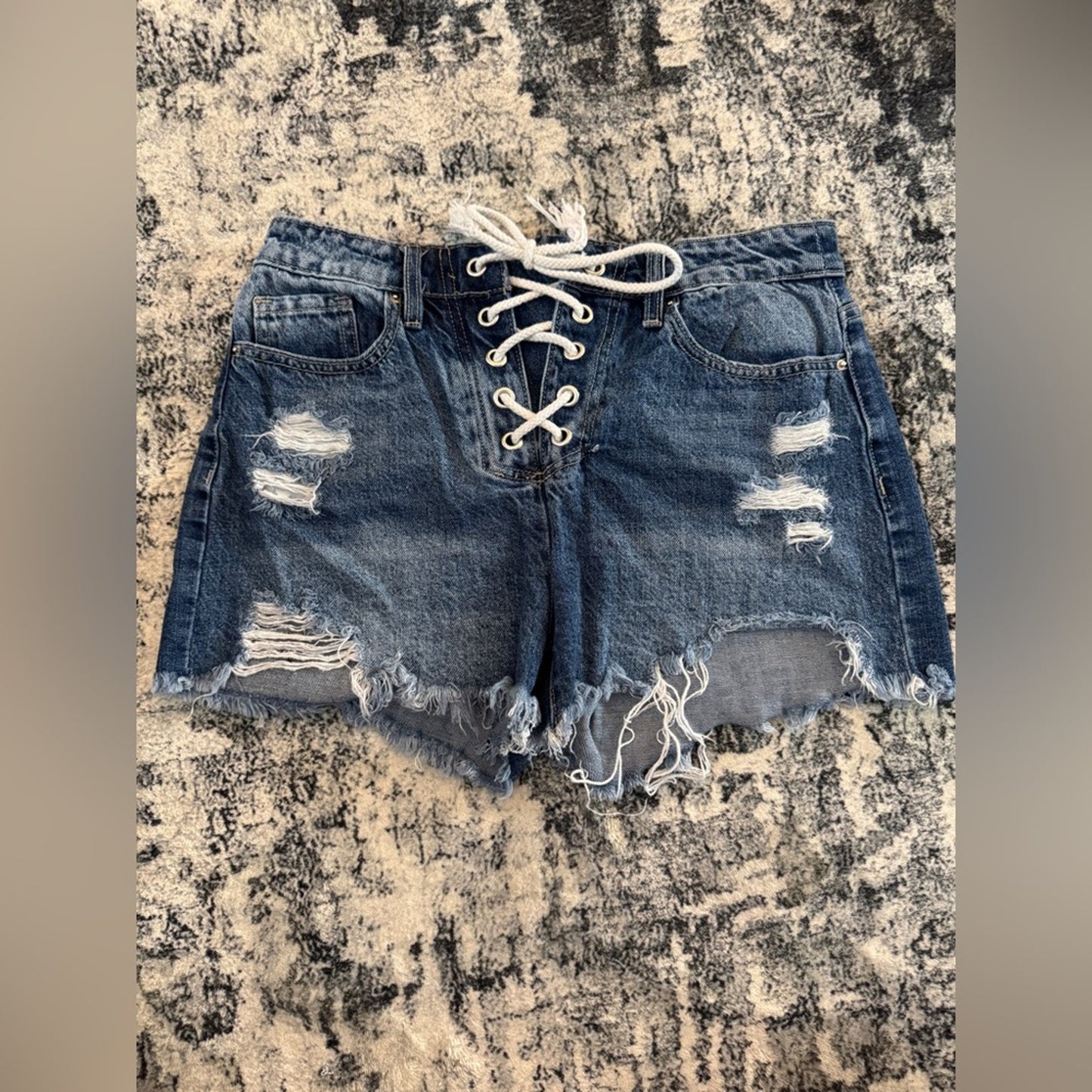 Pre-Owned Size 9 Fashion Nova Blue Distressed Tie Up Jean Shorts