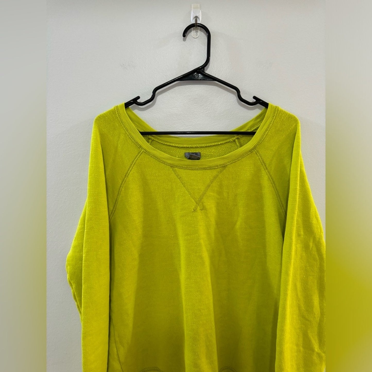 Pre-Owned LG Aerie Yellow Long Sleeve Crew Neck Shirt