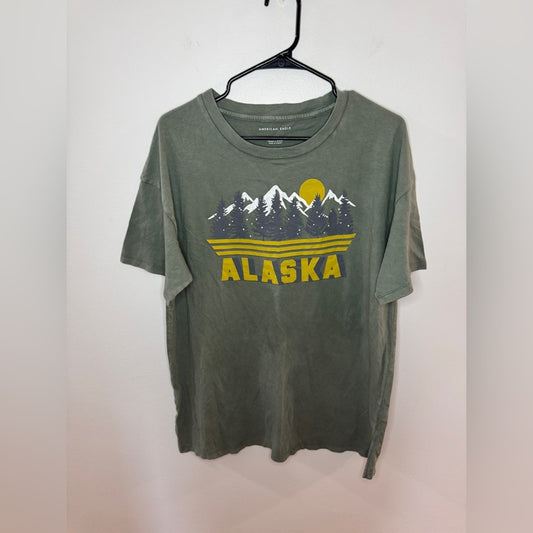 BNWOT MD American Eagle Green Alaska Graphic T-Shirt