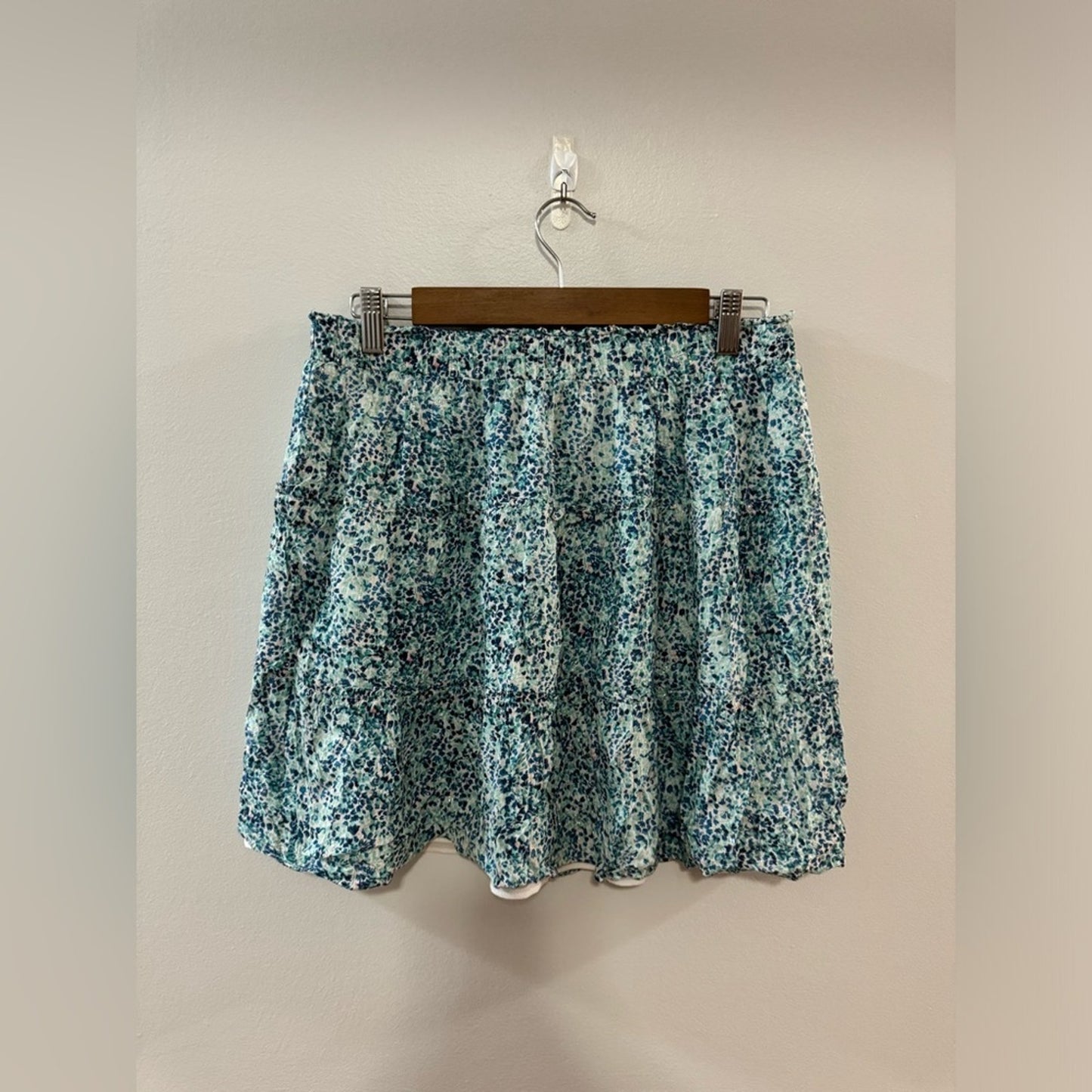 Pre-Owned MD Petite Loft Blue/White/Silver Skirt