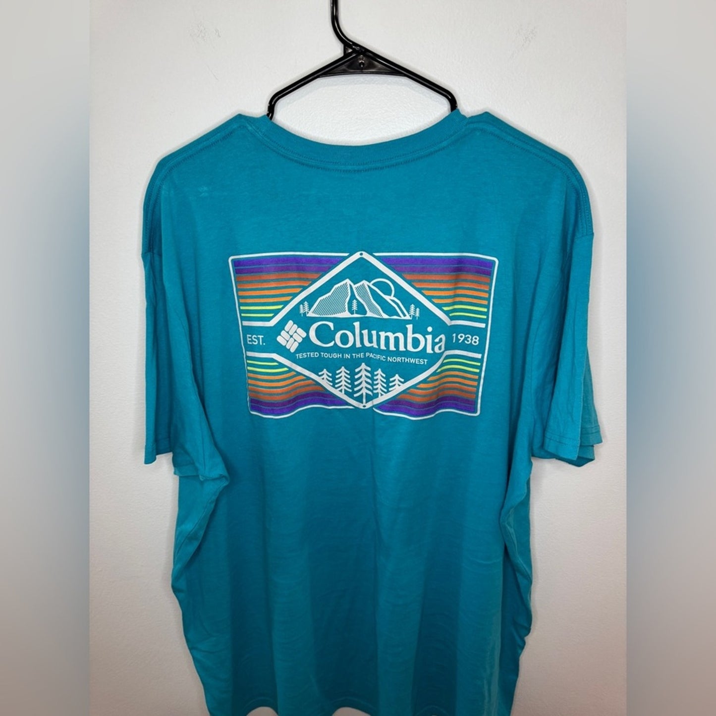 NWT XL Columbia Teal Graphic Logo T-Shirt