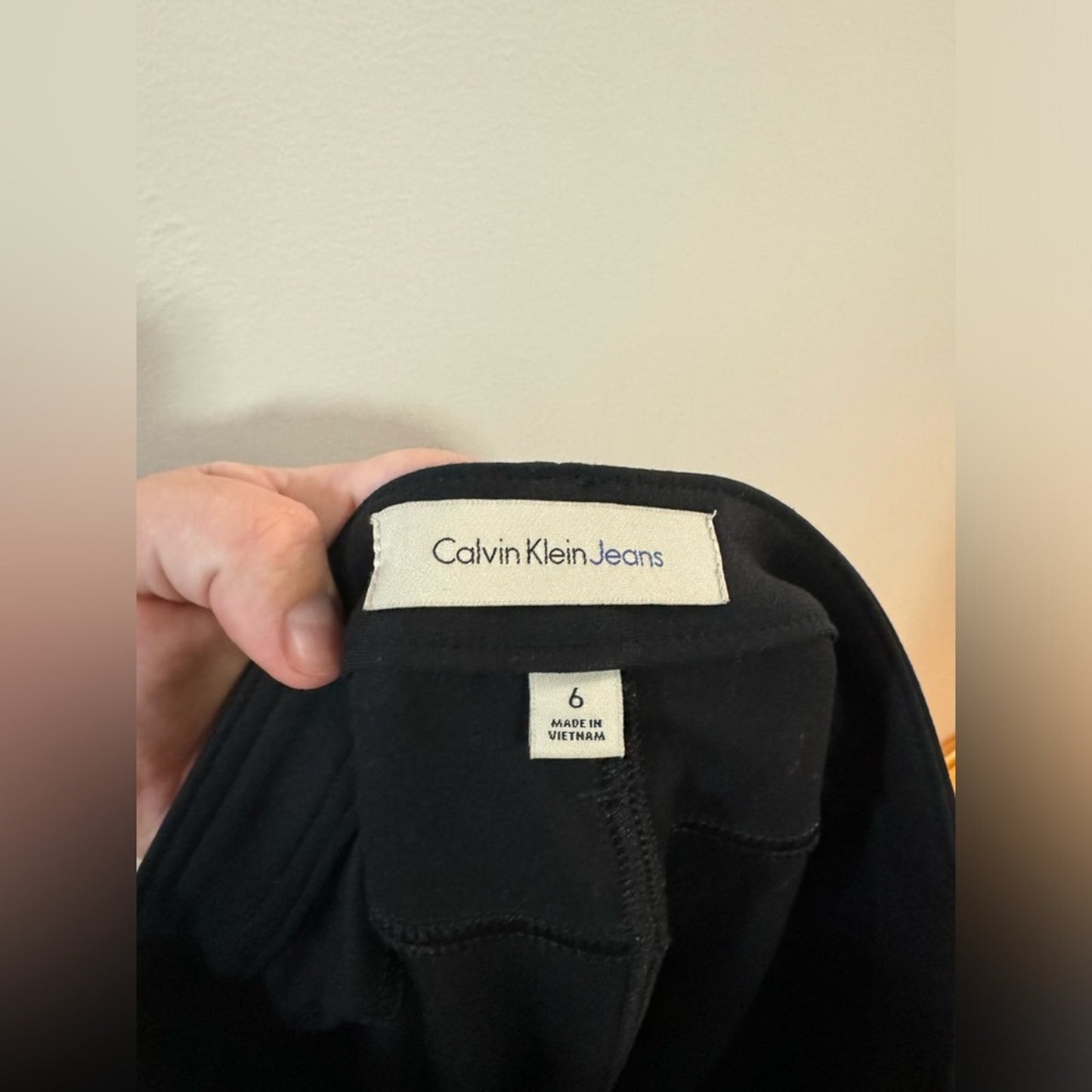 Pre-Owned Size 6 Calvin Klein Jeans Black Pants