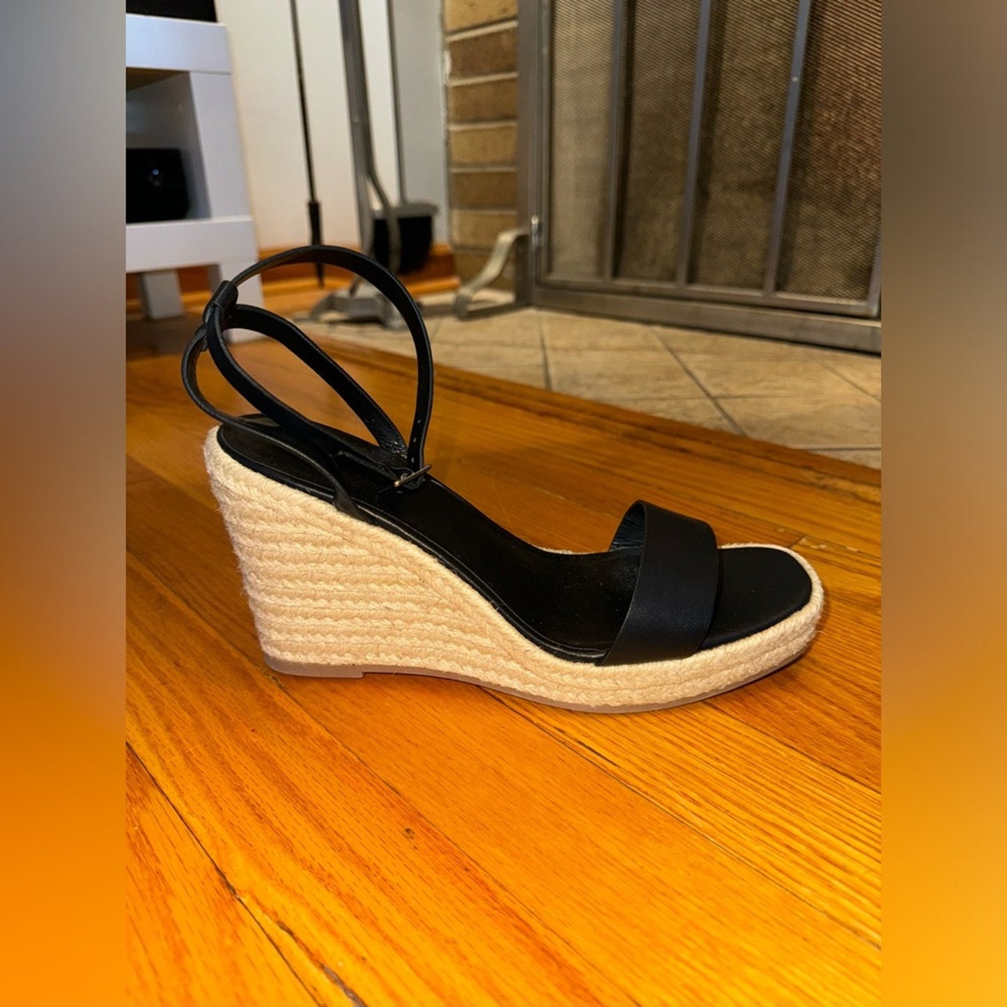 Pre-Owned Size 8.5W A New Day Black/Tan Wedges