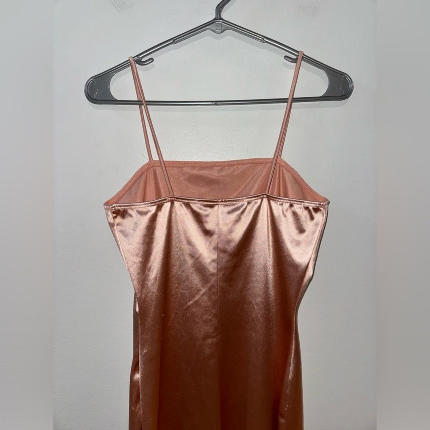 Pre-Owned MD Polly & Esther Pink Satin Slip Dress