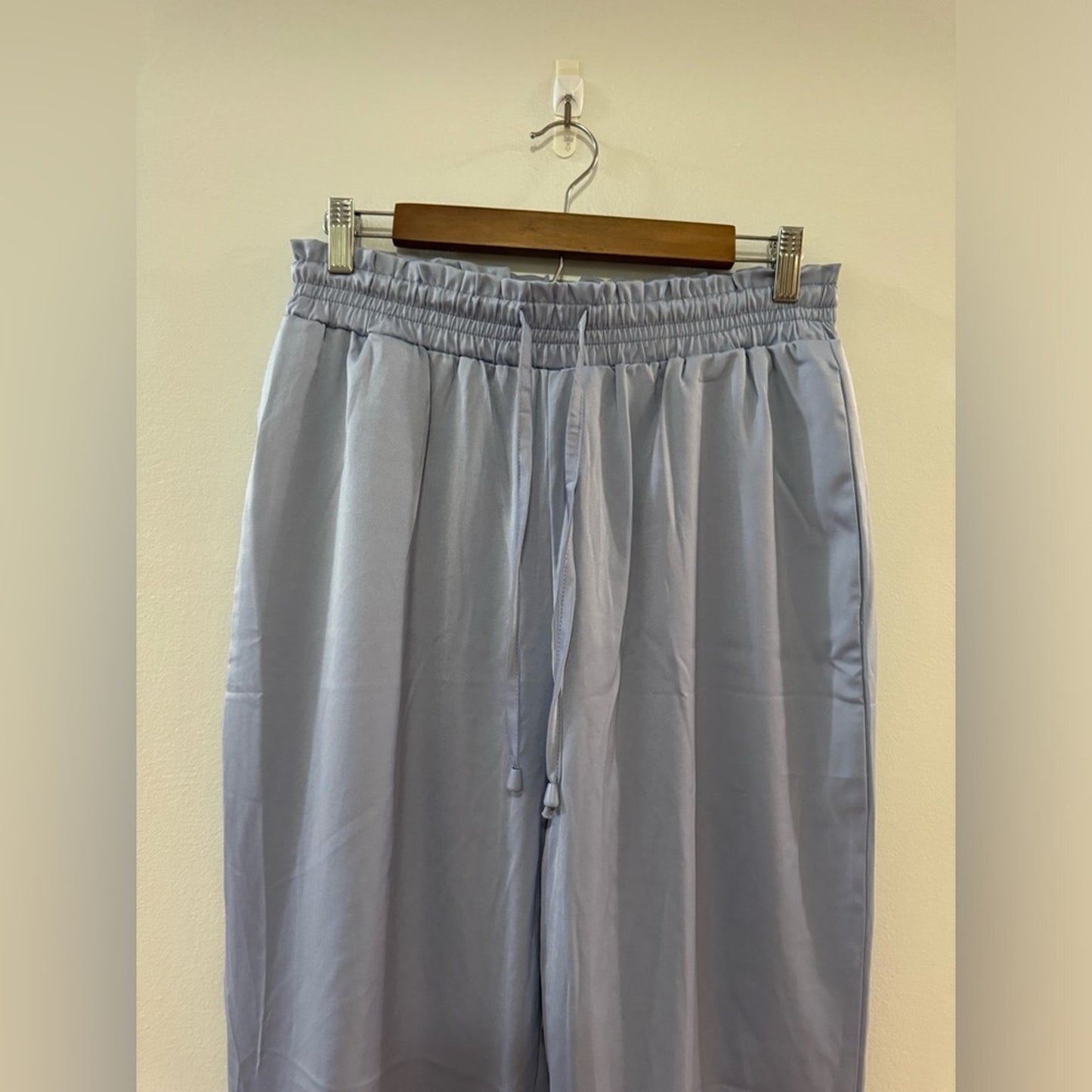 Pre-Owned LG Grlasen High Waist Loose Blue Satin Joggers