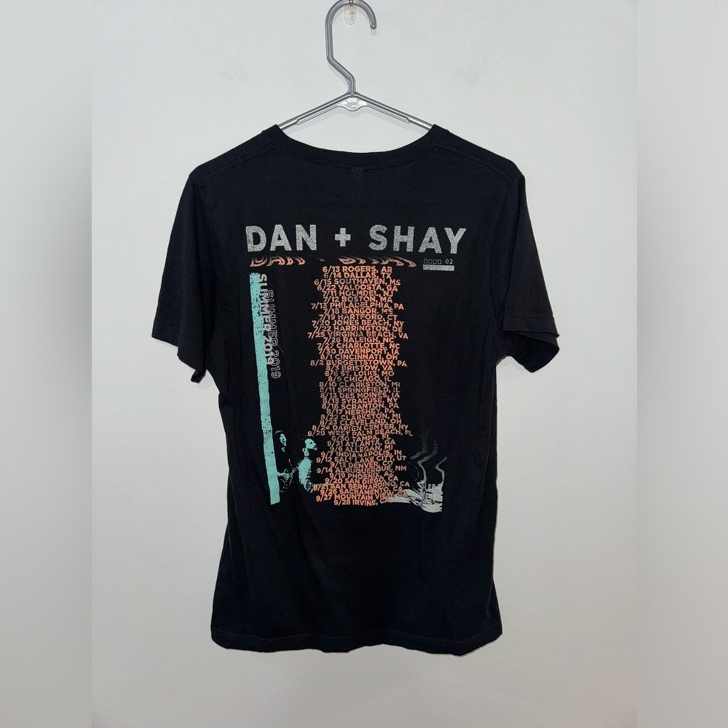 Pre-Owned MD Dan and Shay 2019 Tour Band T-Shirt