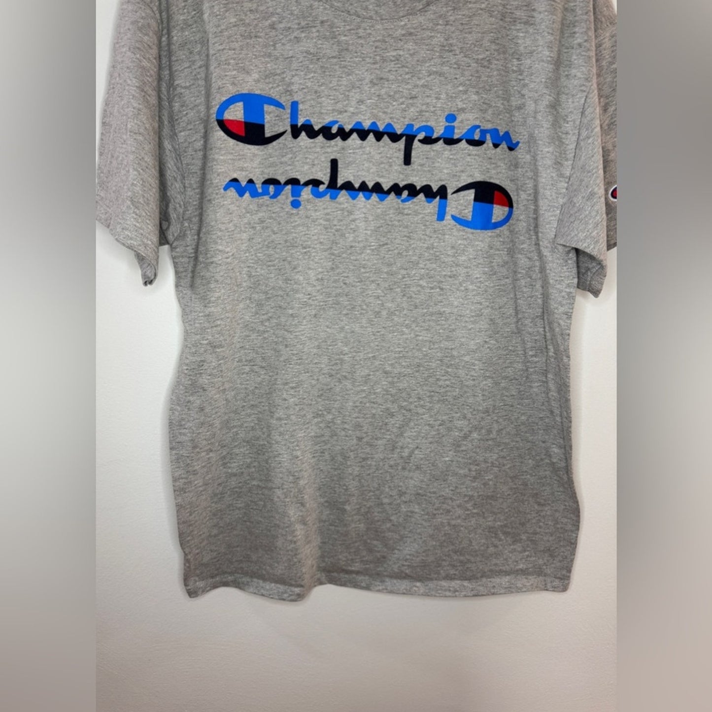 Pre-Owned LG Champion Logo Graphic T-Shirt