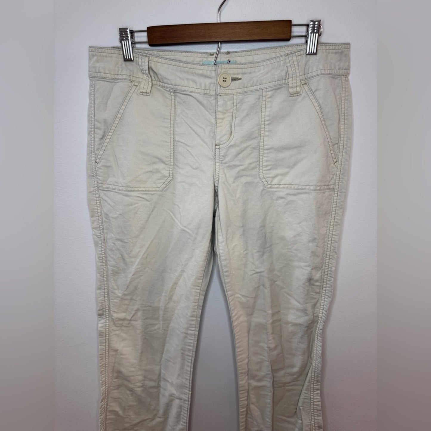 Pre-Owned Size 9/10 Regular Aeropostale Cream Bootcut Pants