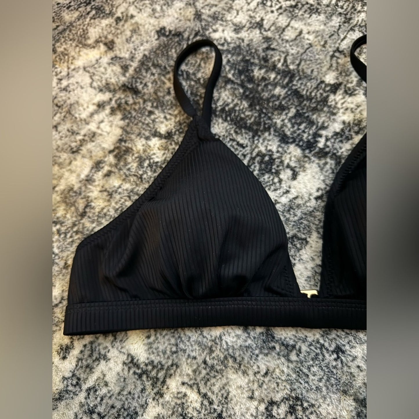 Pre-Owned MD Express Black Ribbed Bikini Top