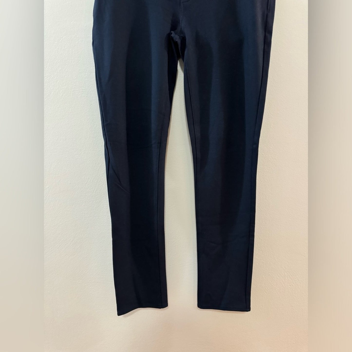 Pre-Owned Size 6 Calvin Klein Jeans Navy Blue Pants