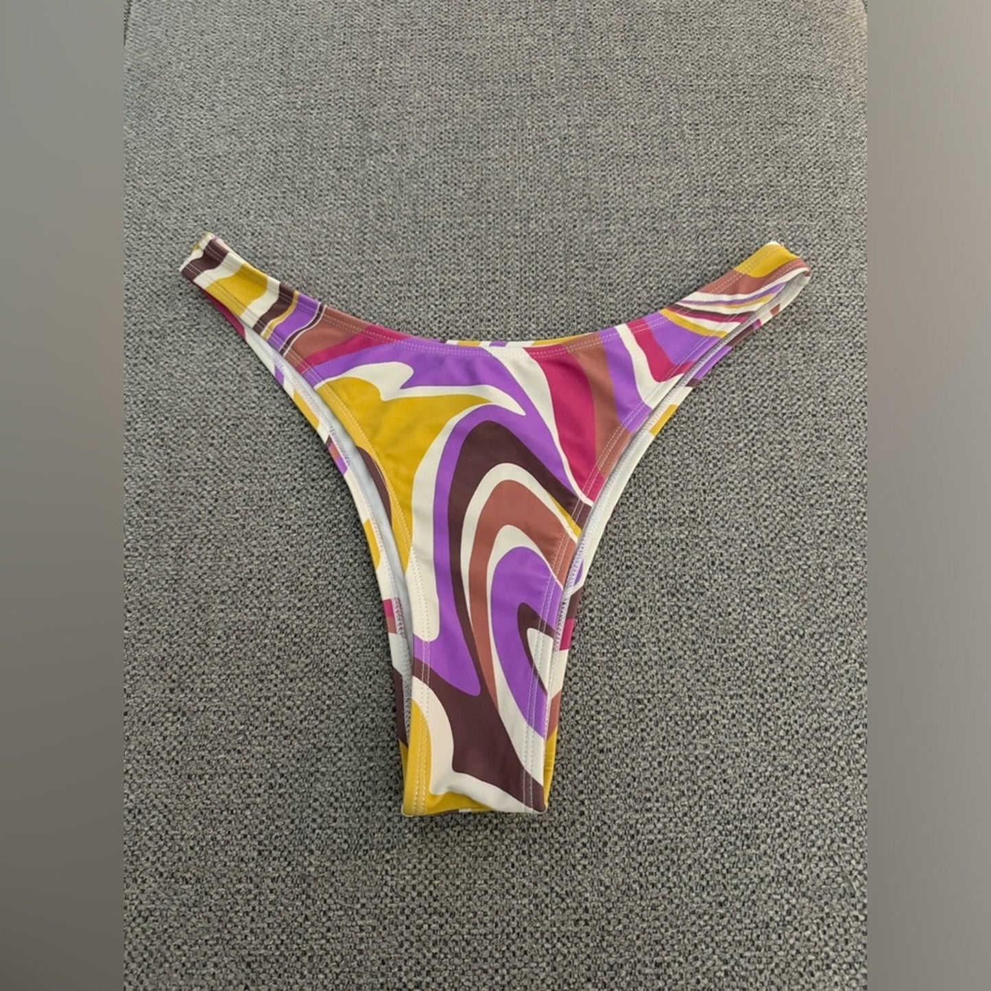 Pre-Owned LG Cupshe Multi-Color Swirl Bikini Bottom