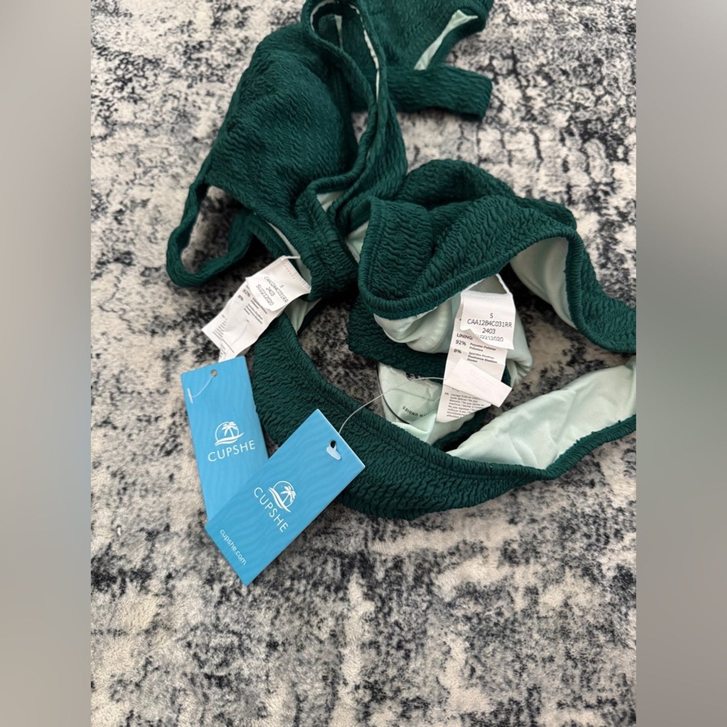 BNWT SM Cupshe Green Textured Bikini Top and Bottom Set