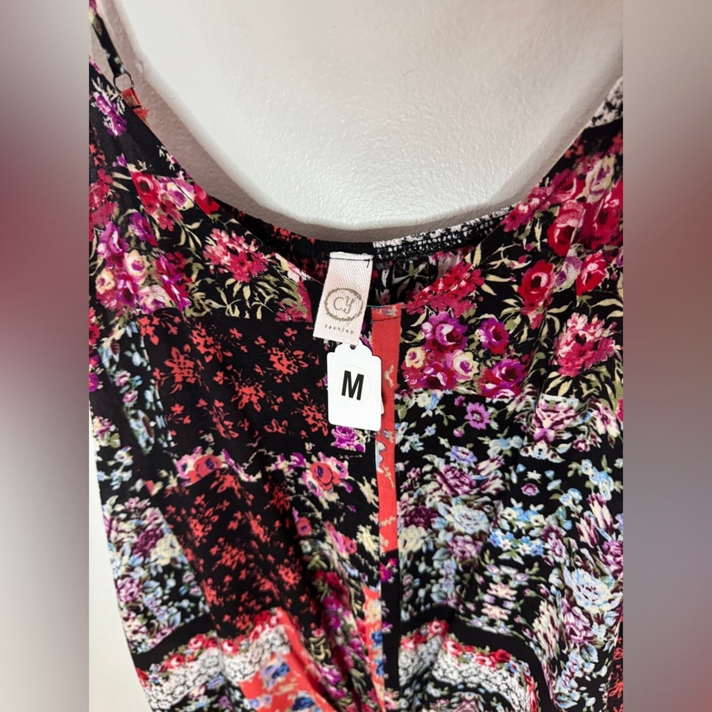 NWT MD CY Fashion Black Floral Pattern Tank Top