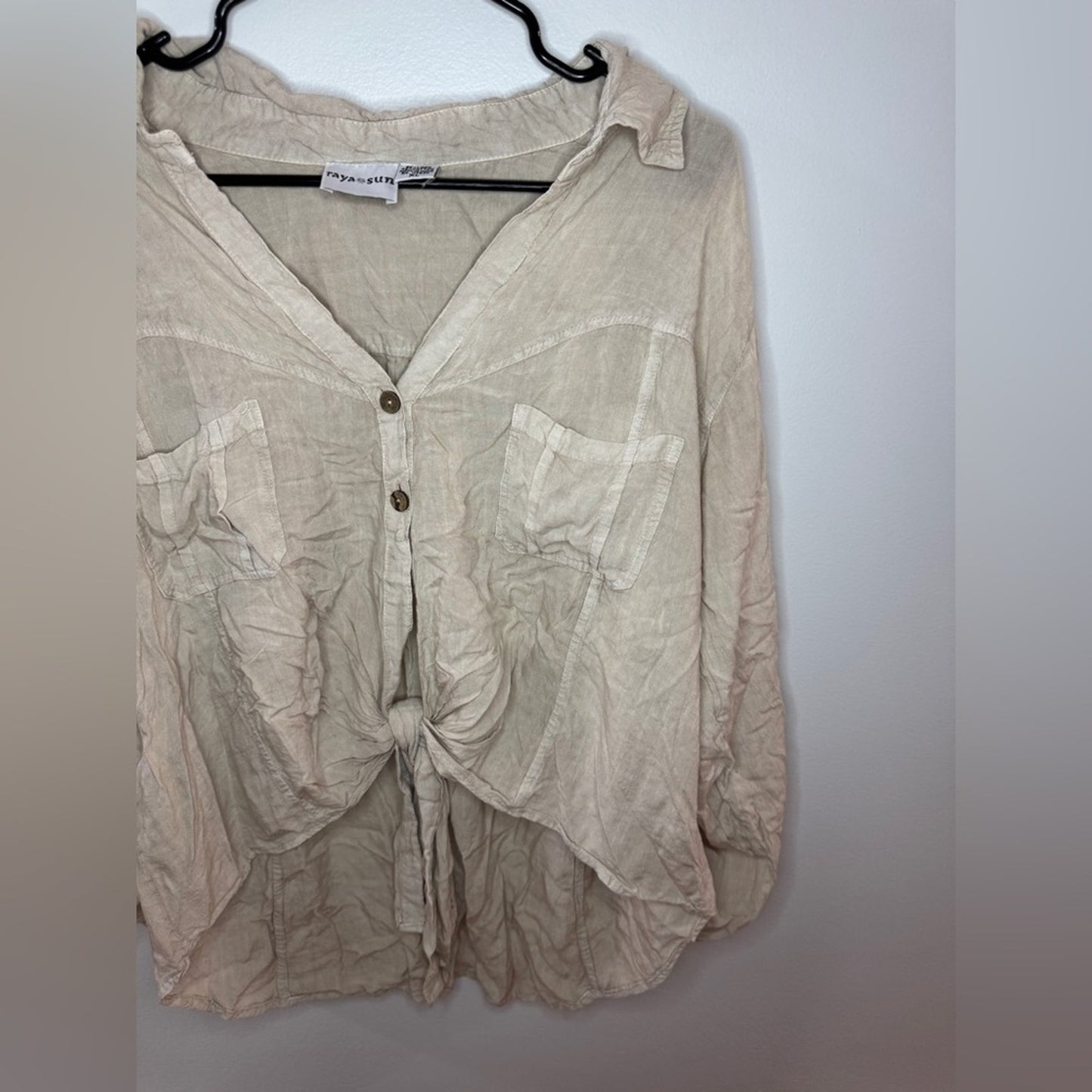 Pre-Owned XL Raya Sun Tan Beige Button Up Collared Shirt