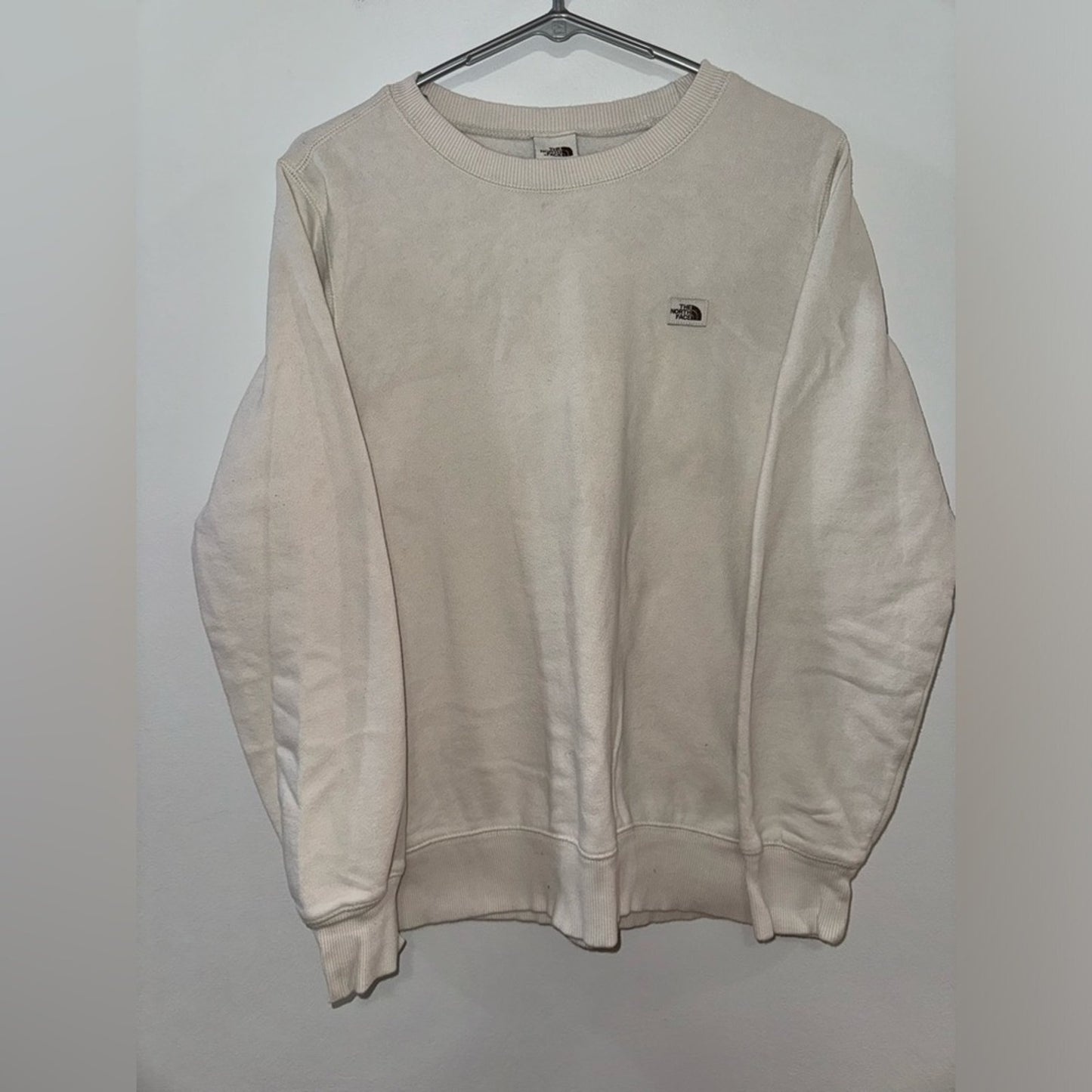 Pre-Owned MD The North Face White Logo Crewneck