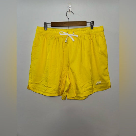 NWT XL Nike Yellow Club Woven Short 6” Inseam