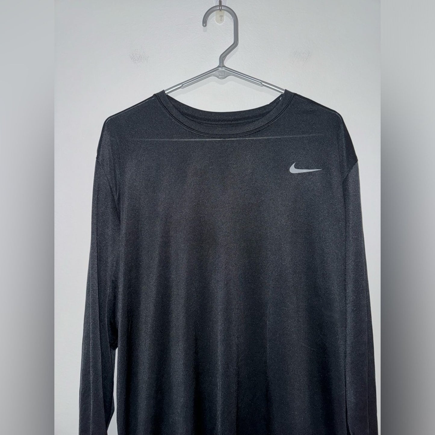 Pre-Owned XL Nike Dri-Fit Athletic Cut Black Workout Shirt