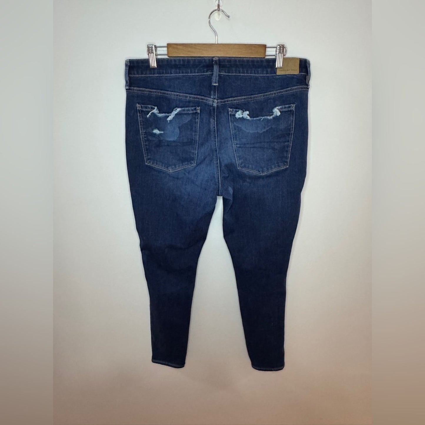 Pre-Owned Size 14 Regular American Eagle Dark Blue Distressed Jegging Jeans