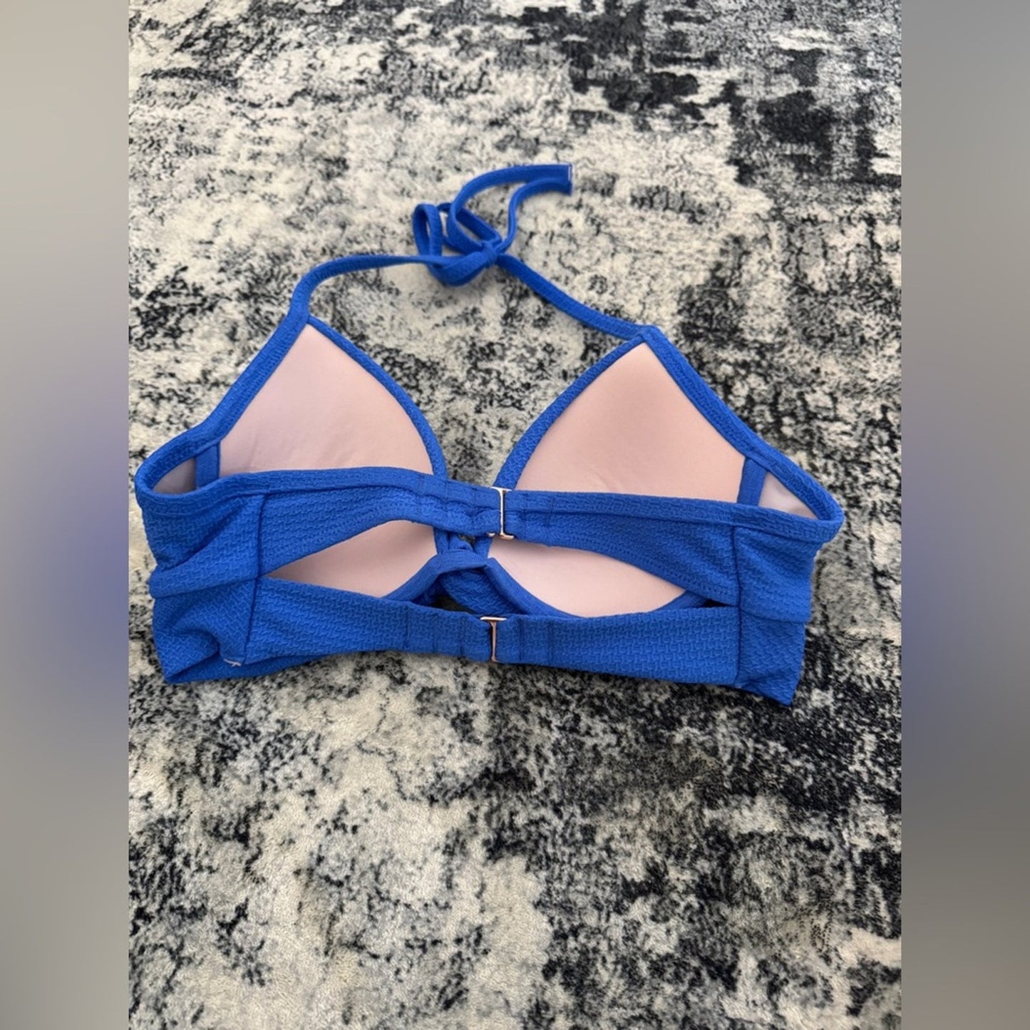 Pre-Owned Size 34B Shade and Shore Blue Cross Front Bikini Top