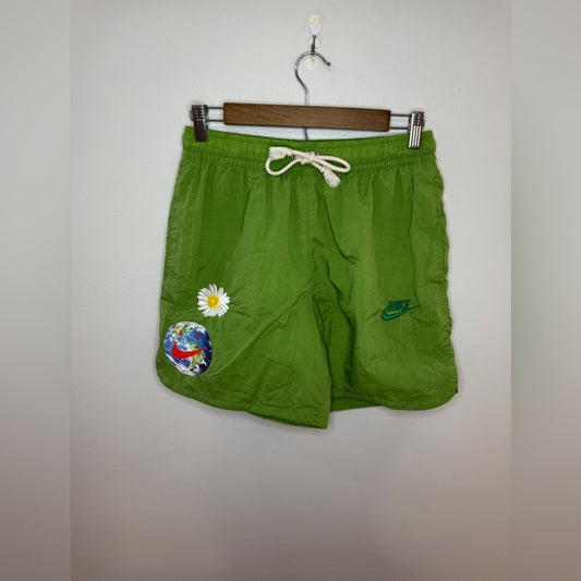 Pre-Owned SM Nike Green Flower and Planet Shorts 6” Inseam