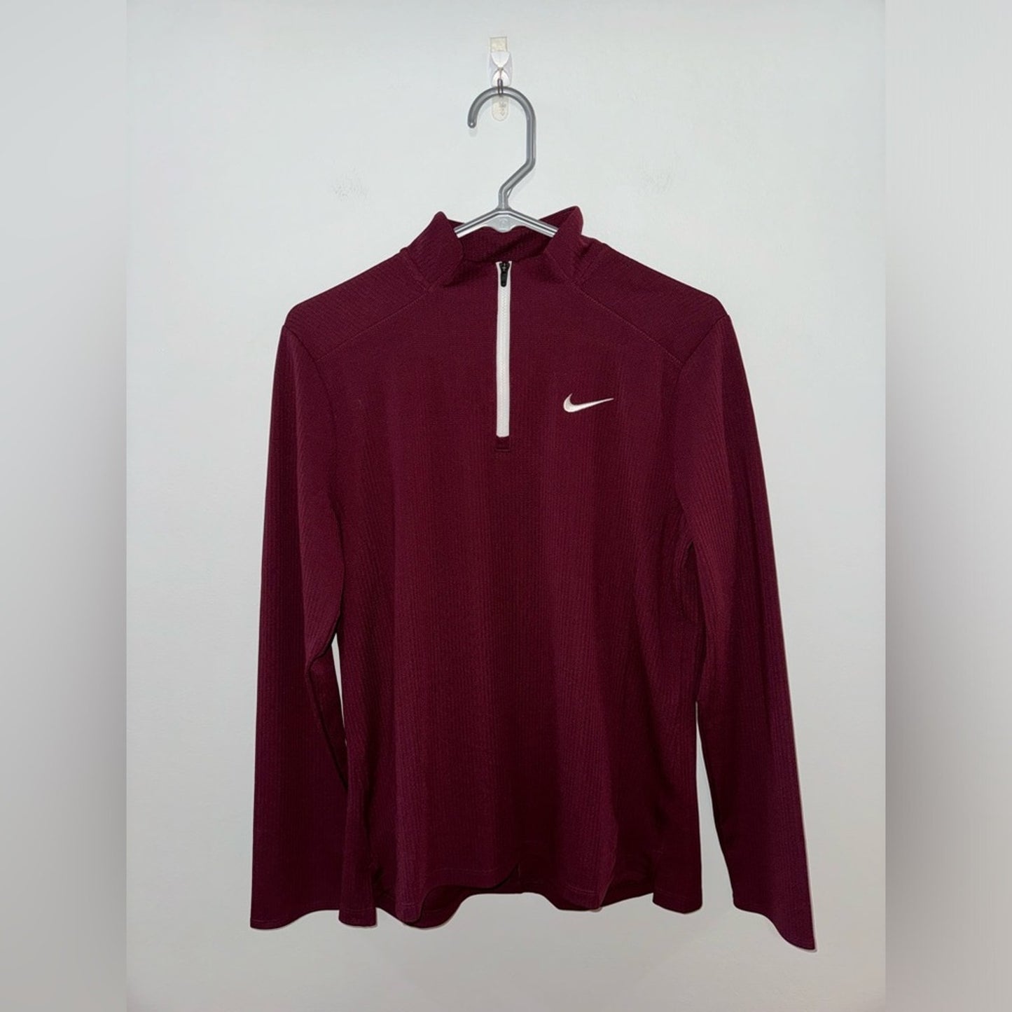 Pre-Owned MD Nike Dri-Fit Red Quarter Zip Long Sleeve Jacket