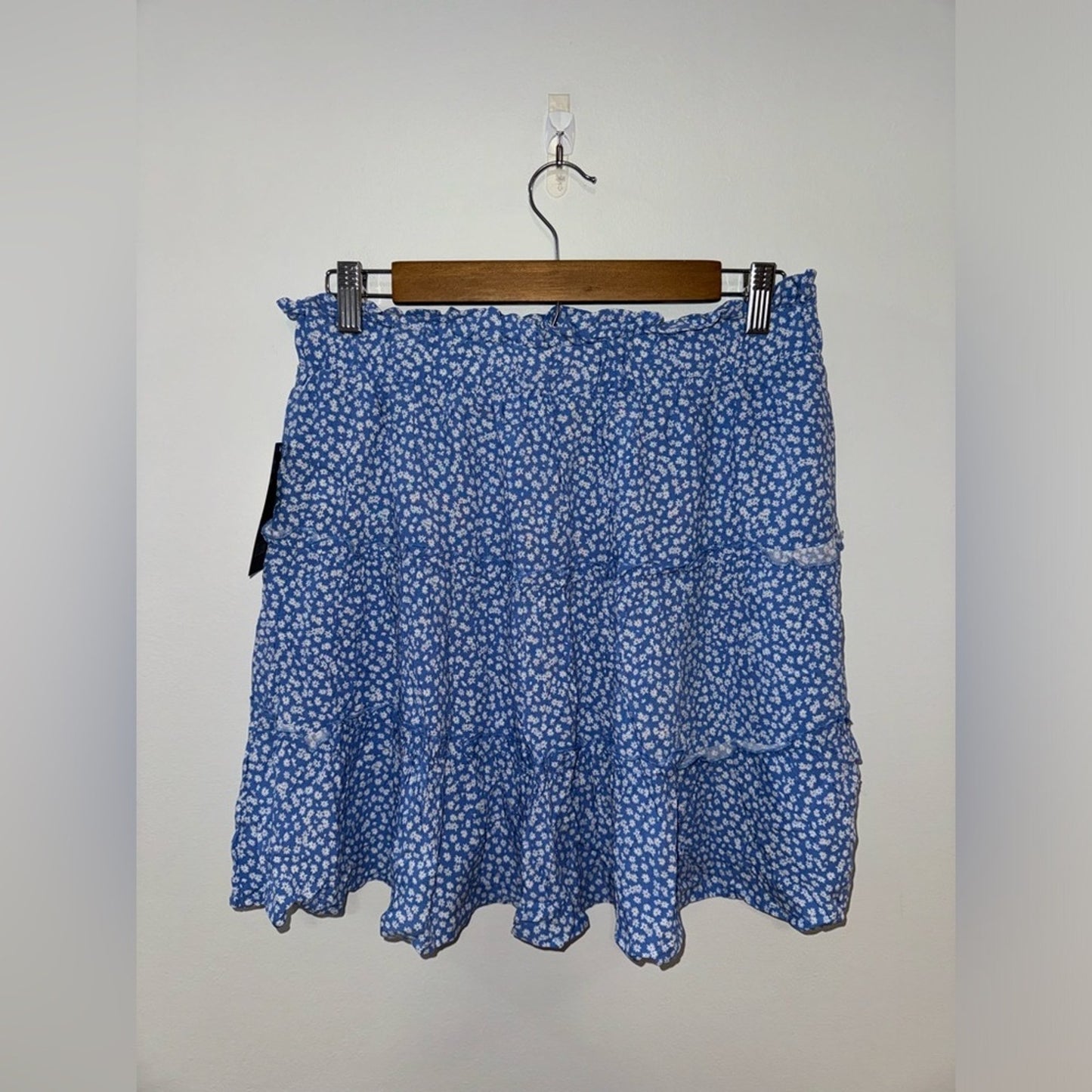 NWT MD Wild Fable Blue and White Flower Skirt