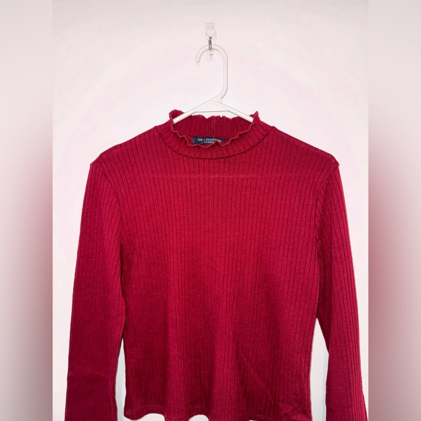 Pre-Owned LG One Clothing Maroon Ribbed High Neck Sweater