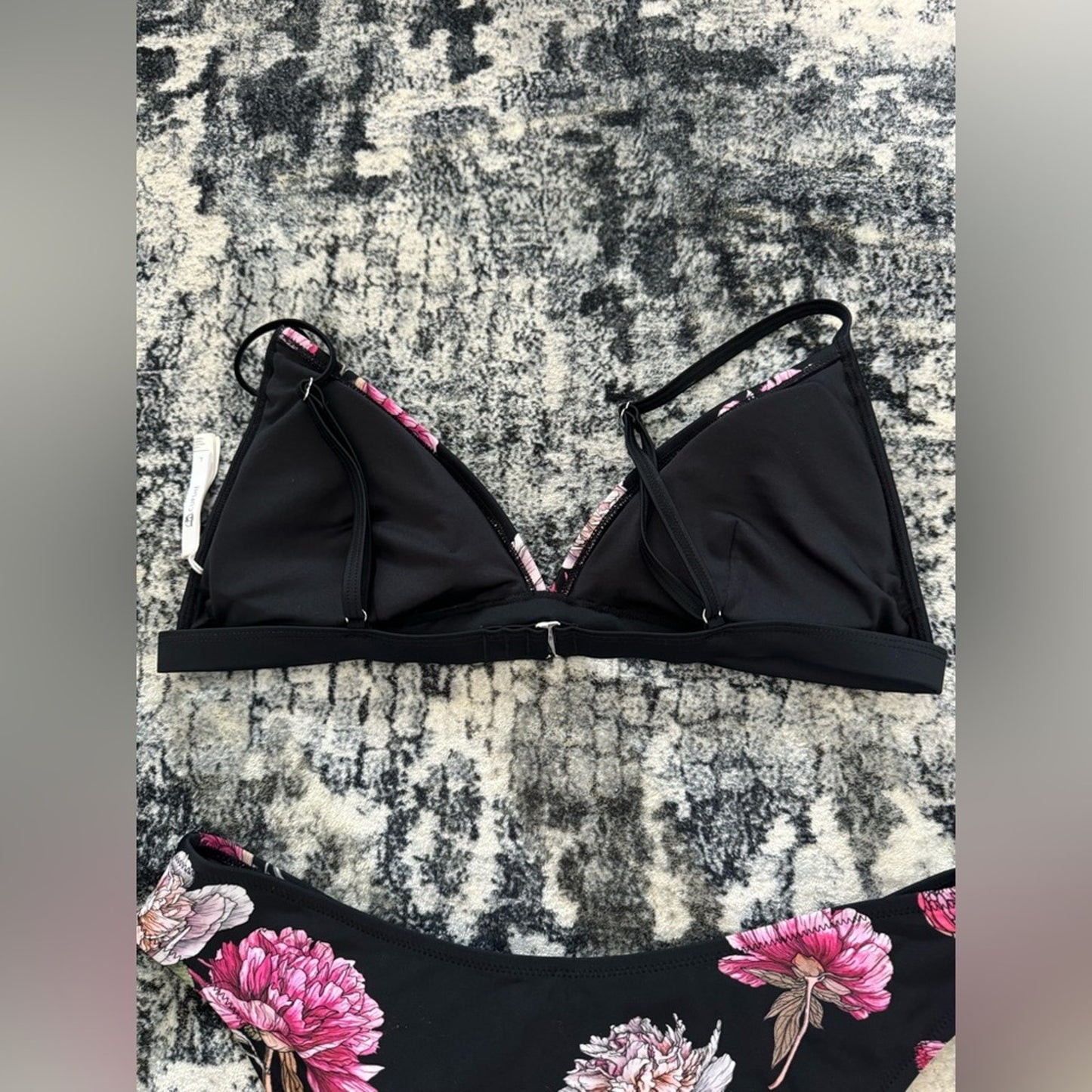 Pre-Owner LG Cupshe Black and Pink Floral Bikini Top and Bottom Set