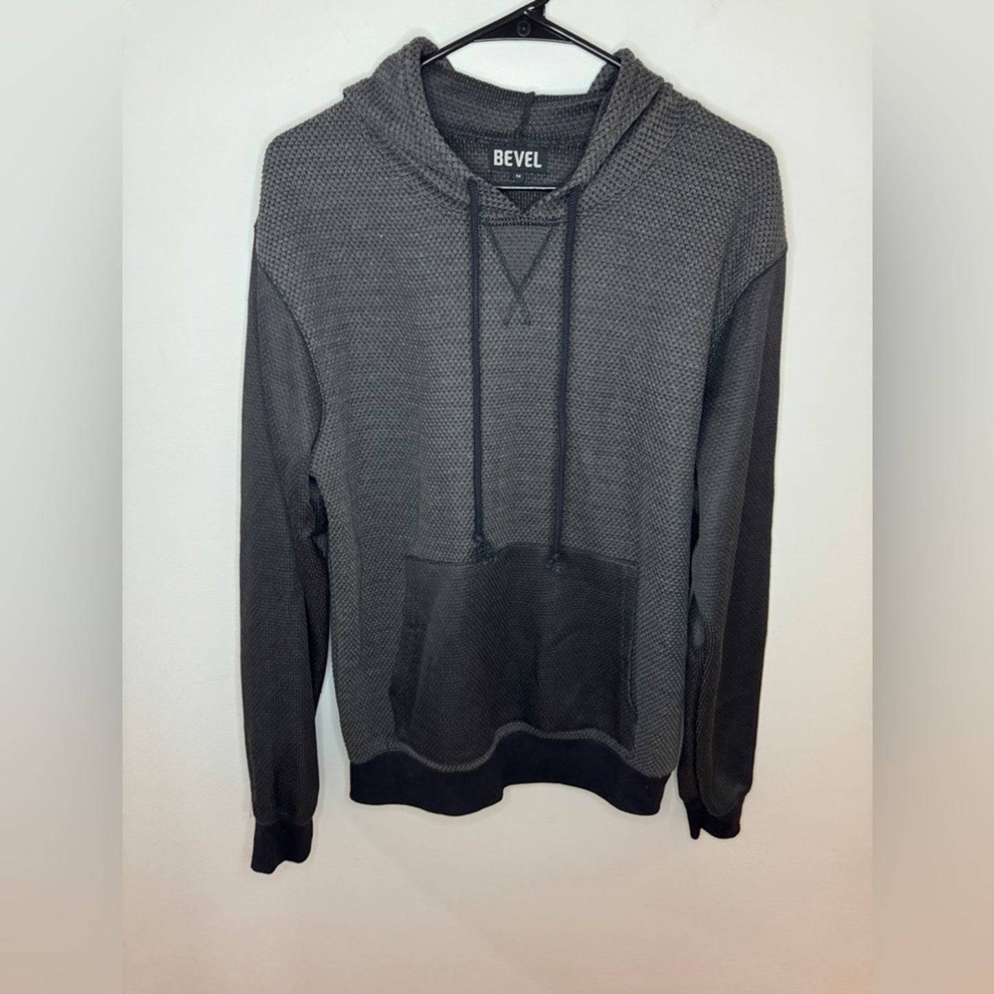 Pre-Owned MD Bevel Black Textured Pullover Hoodie