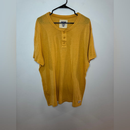 Pre-Owned XL Old Navy Yellow Vintage Henley T-Shirt