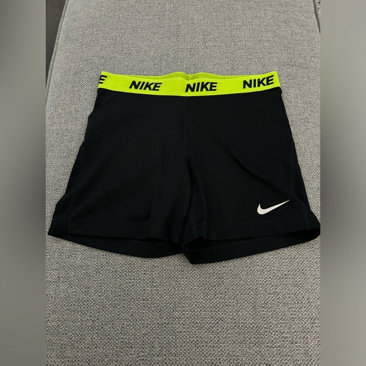 Pre-Owned LG Nike Pro Dri-Fit Black/Neon Green Shorts