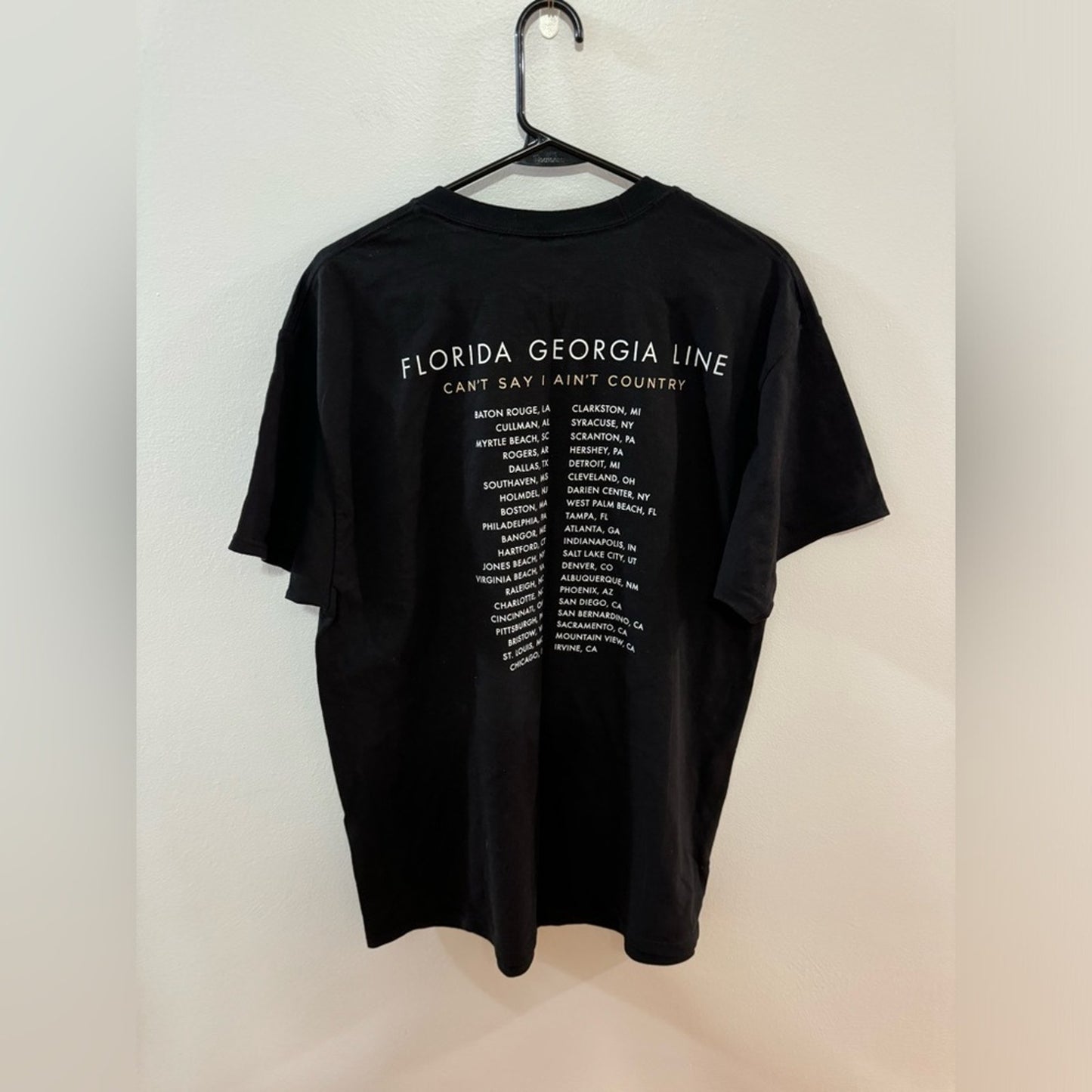 Pre-Owned LG Florida Georgia Line Can’t Say I Ain’t Country Tour T-Shirt