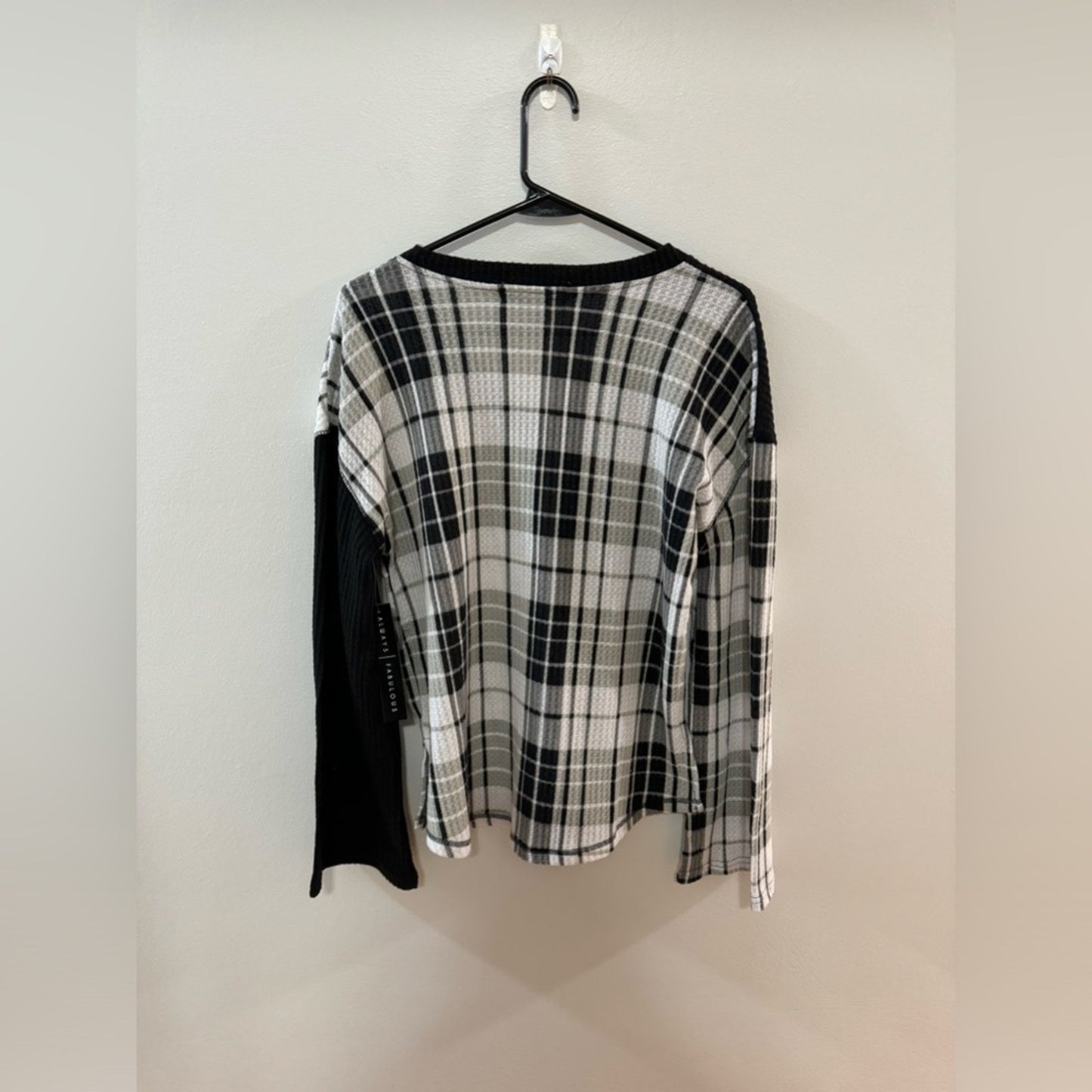 NWT MD Almost Famous Split Plaid Waffle Knit Long Sleeve Shirt