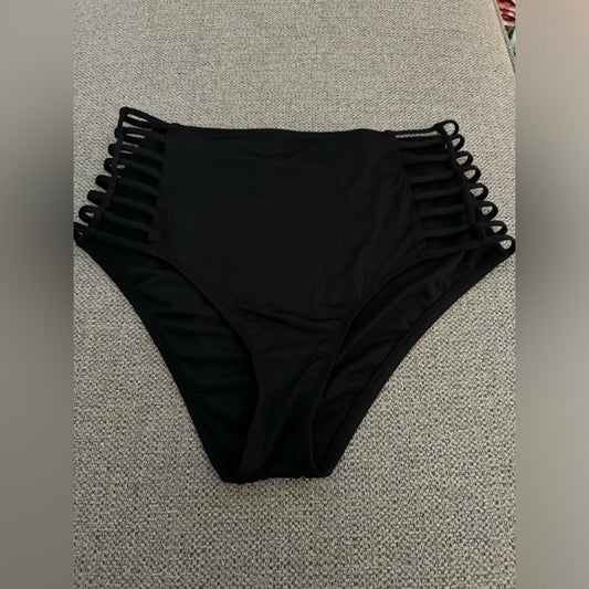 Pre-Owned MD Shade & Shore Black Cage Side Bikini Bottom